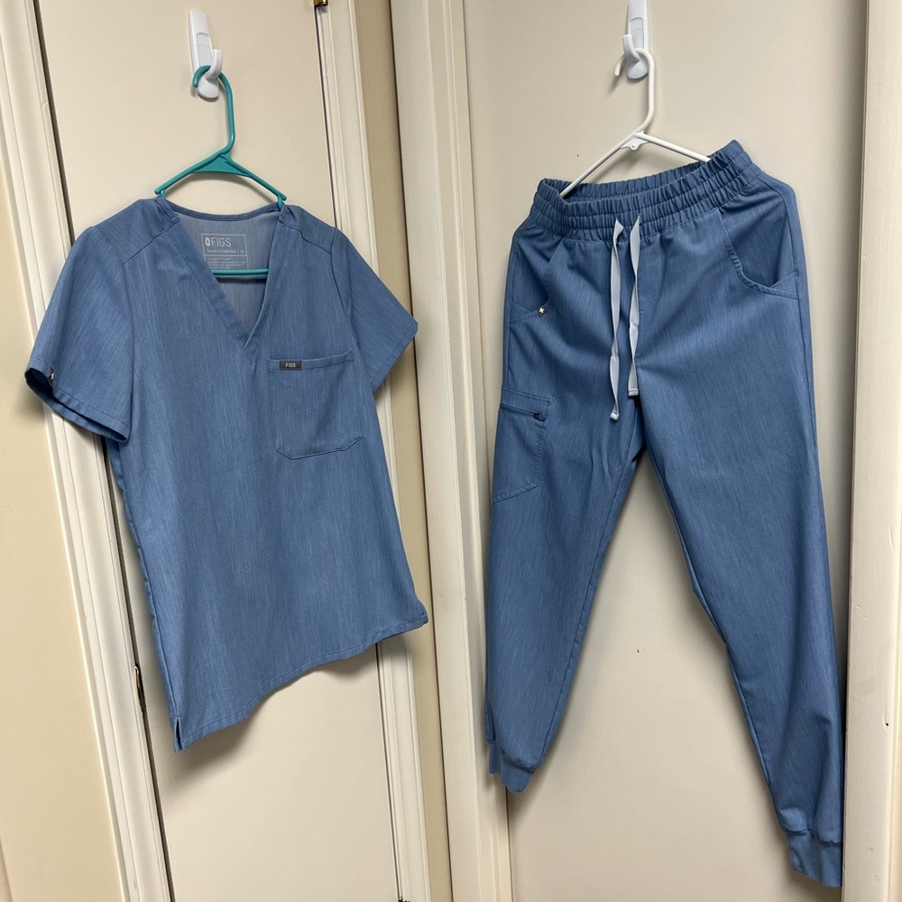 Figs Catarina Scrub Too & High Waist Zamora Jogger Pant XS